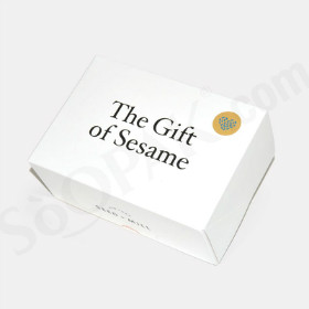 four corner gift boxes image