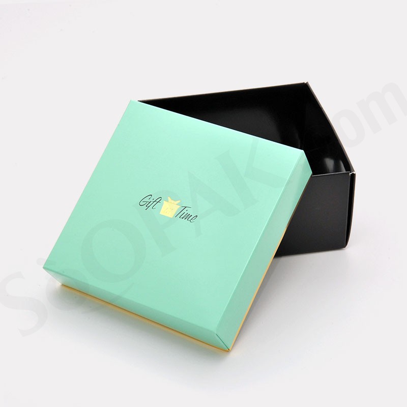 luxury appareal boxes image